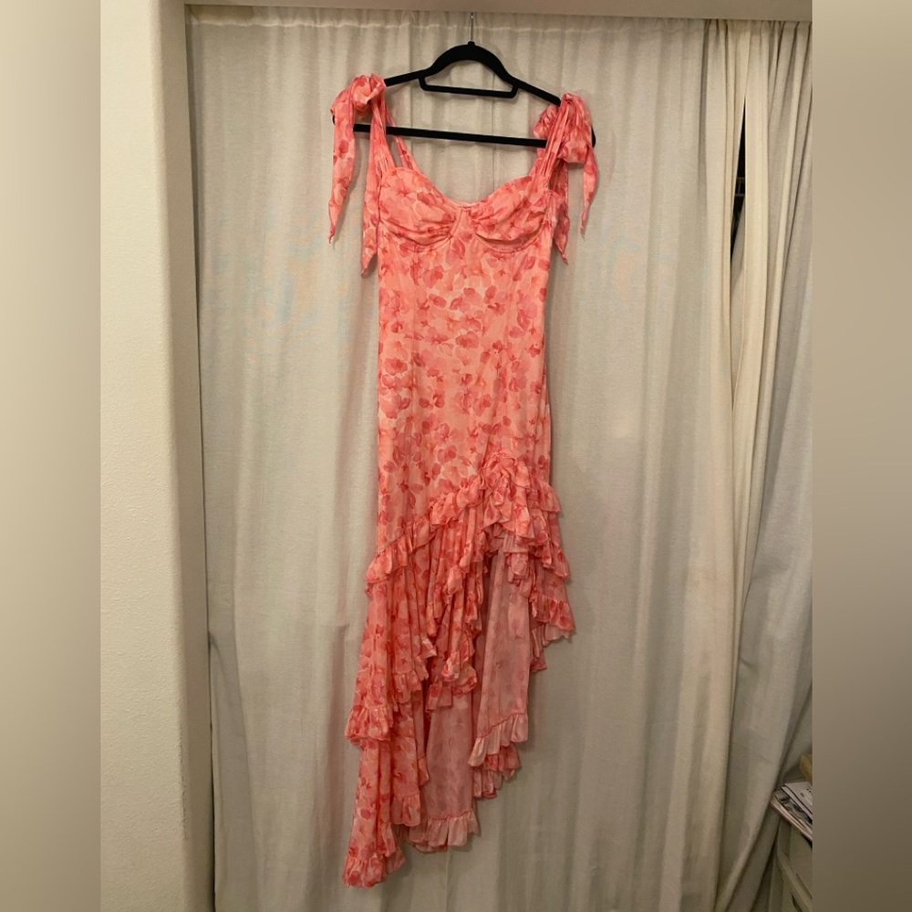 Pink floral dress. Stretchy. Size large.
